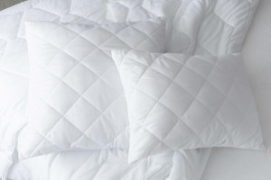 Подушка Стеганая 70х70 "Бамбуковое волокно" Comfort Белый